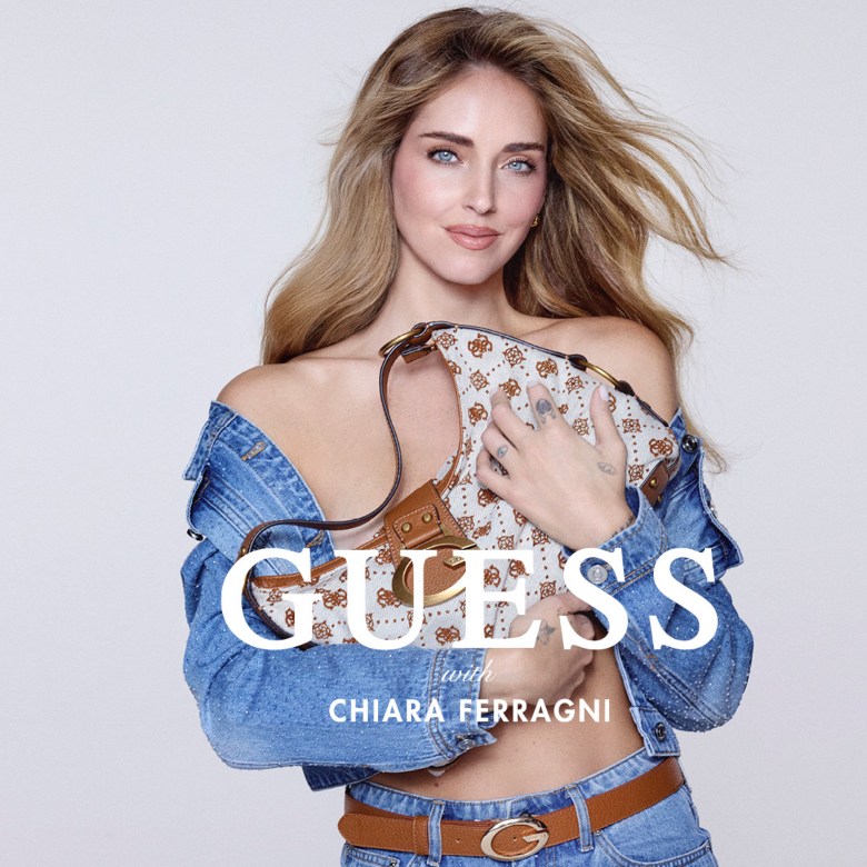 Chiara Ferragni rosto da Guess